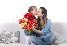 Best Time to Buy Mother’s Day Flowers and Save More